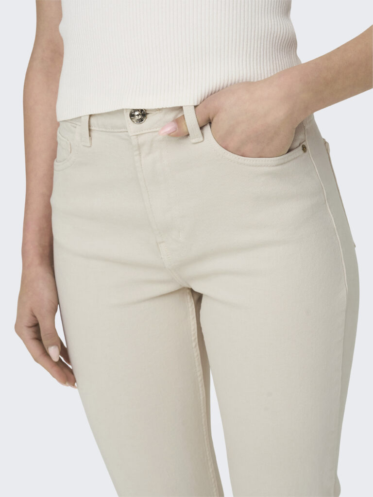 ONLY_SpringSummer2022_3267002_15175323_4