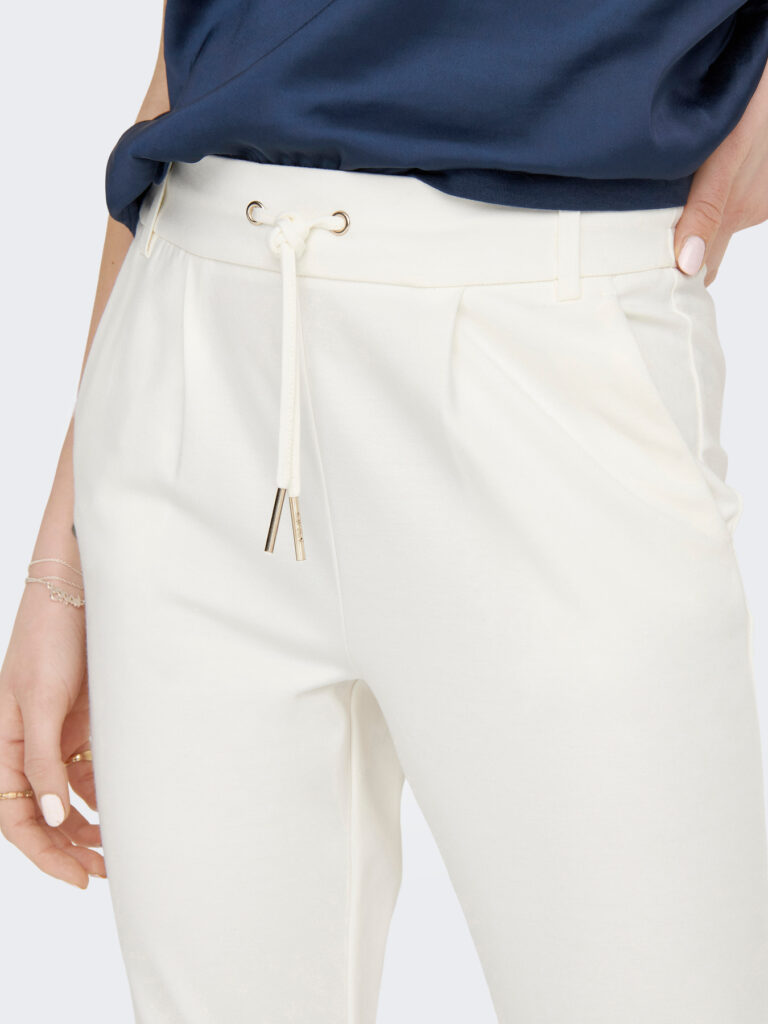 F_15115847_M_2406915_Detail