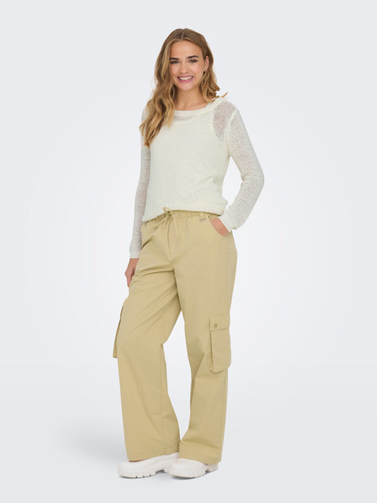 F_15194117_M_3332203_Front Full