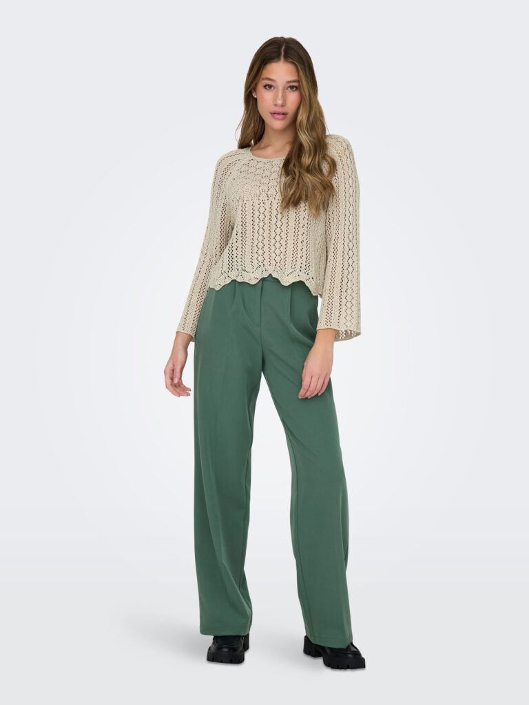 F_15233173_M_4204629_Front Full