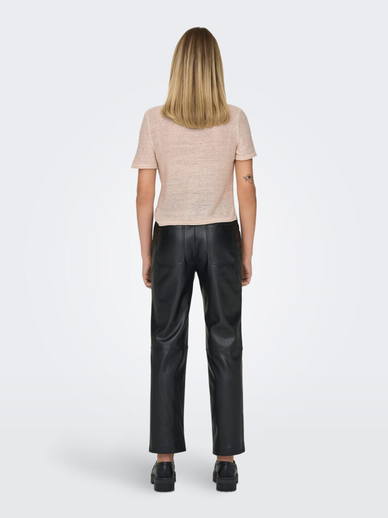 F_15254282_M_4270899_Back_1