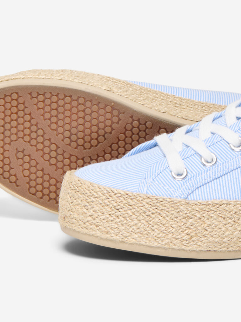 F_15319621_M_4961363_Detail