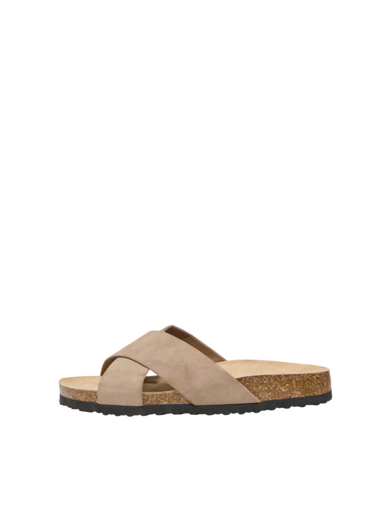 F_15331391_M_4788983_Front