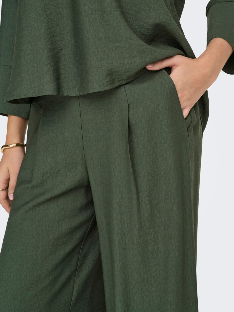 F_15363376_M_4907273_Detail_1