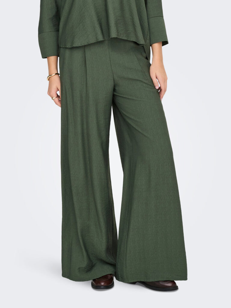 F_15363376_M_4907273_Front_1