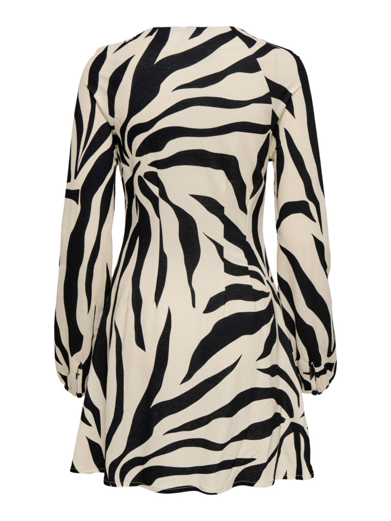 F_15366872_M_4944059_Back