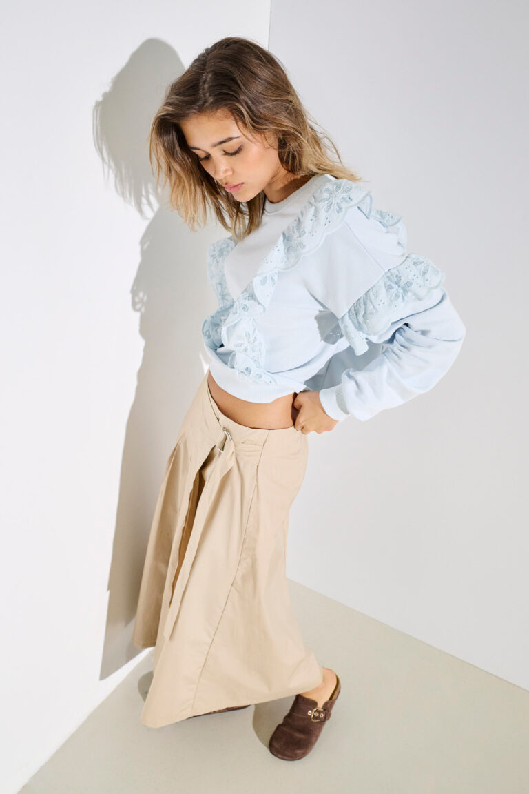 F_15371140_M_4987569_Front Full