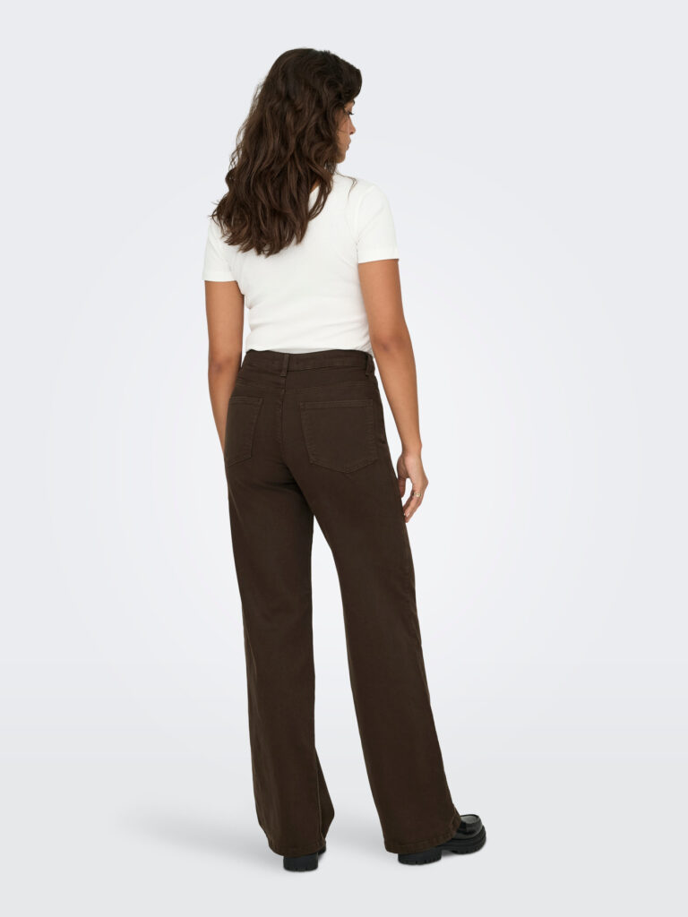 15371660.brown.005
