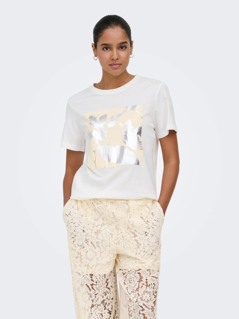15372457.white.005