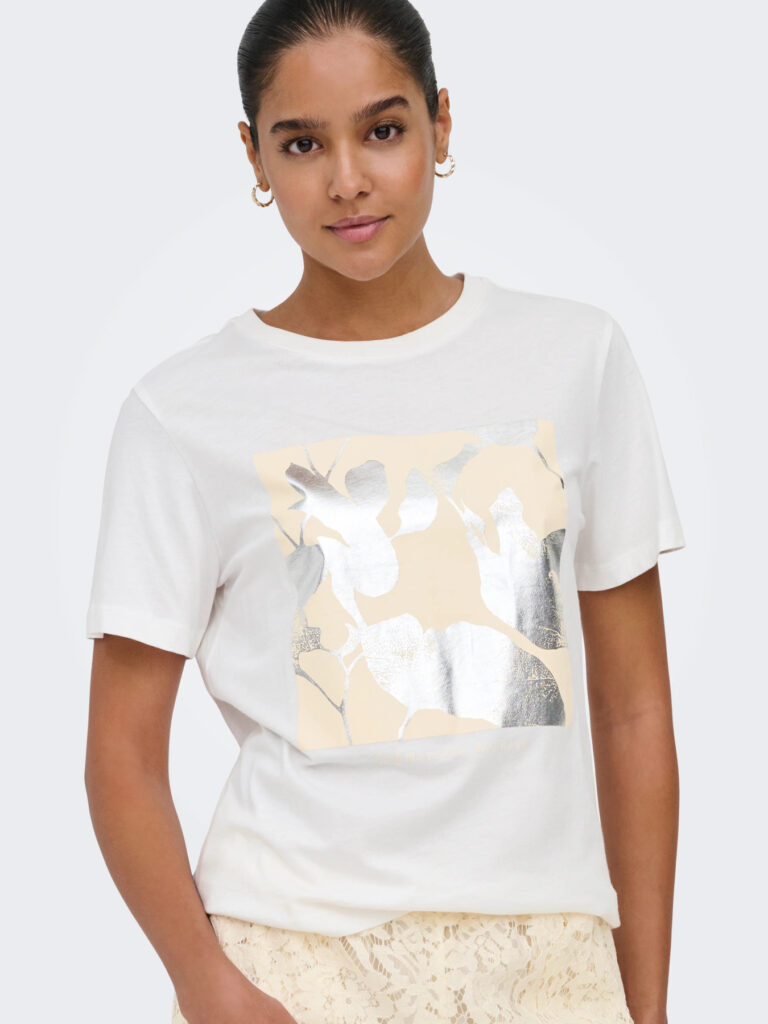 15372457.white.010