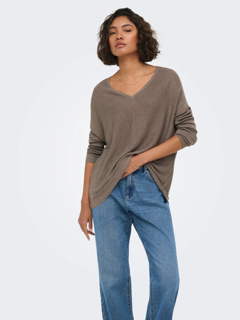 15376567.grey.004