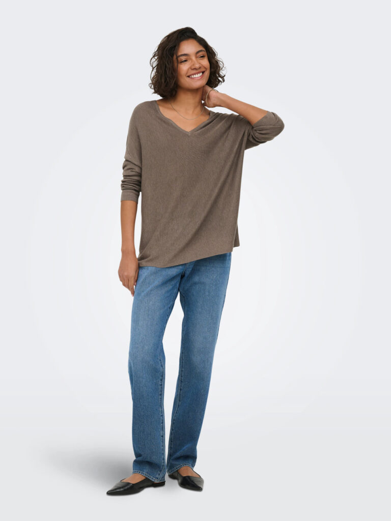 15376567.grey.007